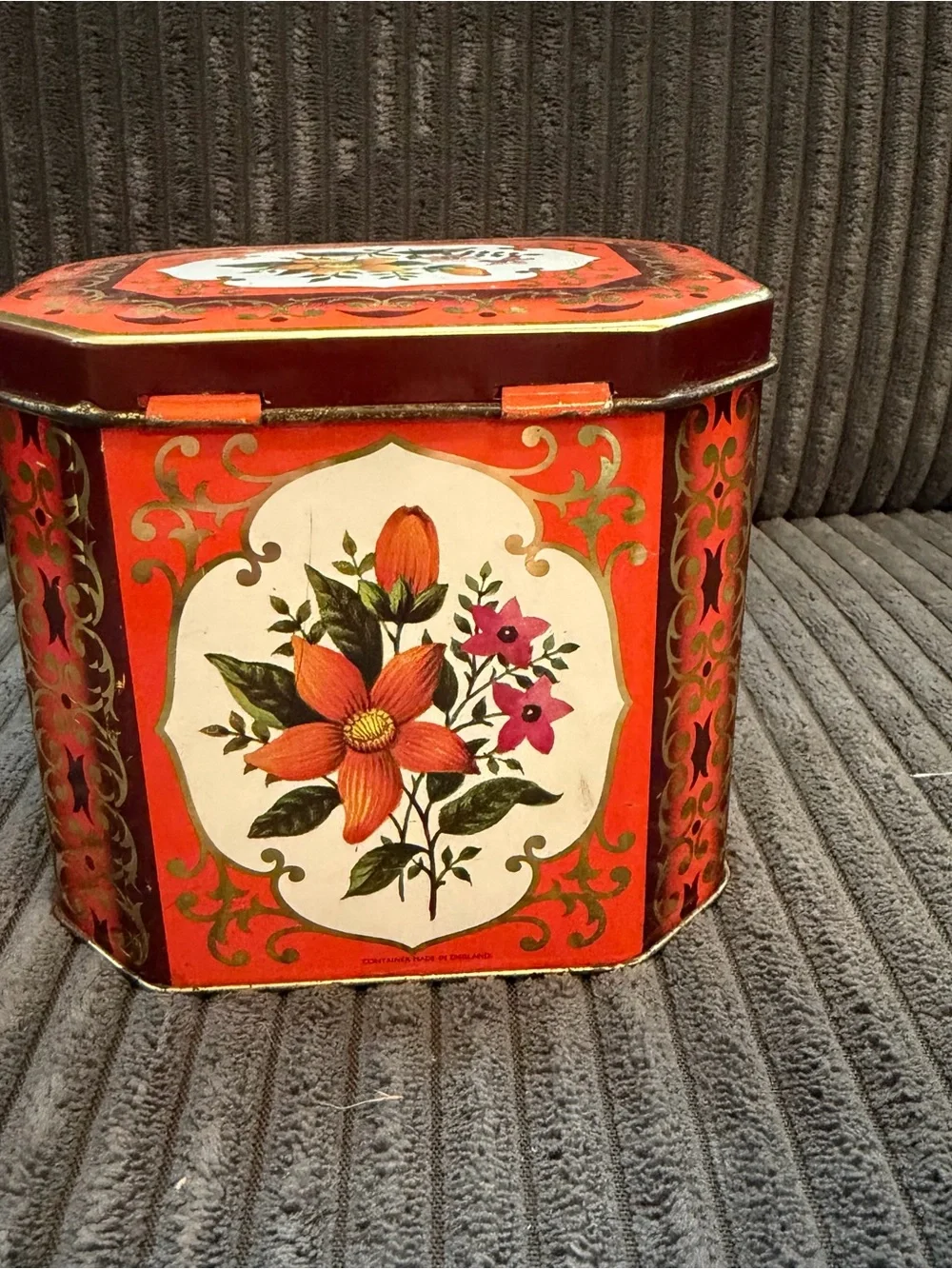 1970s vintage tin container